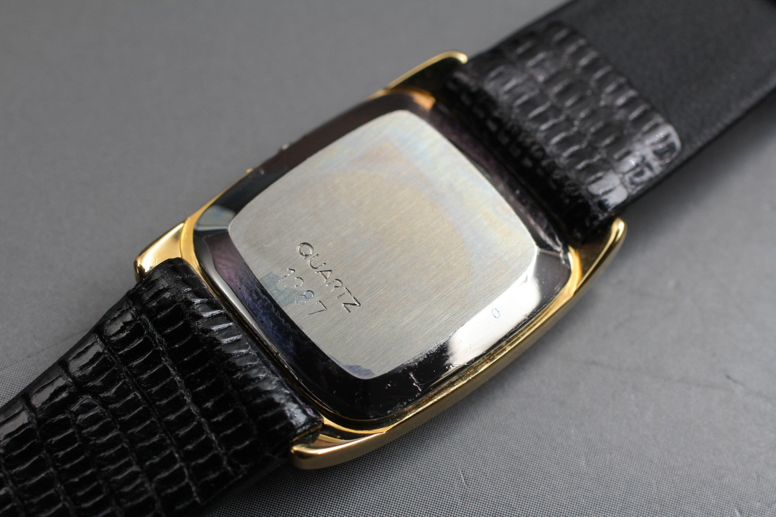 Vintage 1980 [Near MINT / BOX] Omega De Ville Cal.1387 Quartz Gold Tank Women's