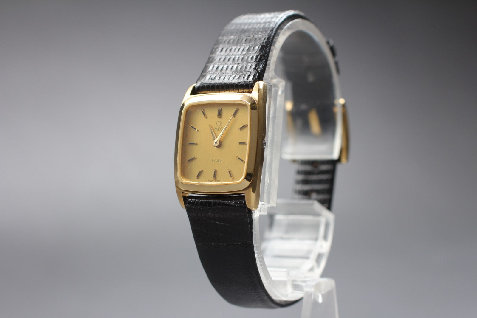Vintage 1980 [Near MINT / BOX] Omega De Ville Cal.1387 Quartz Gold Tank Women's