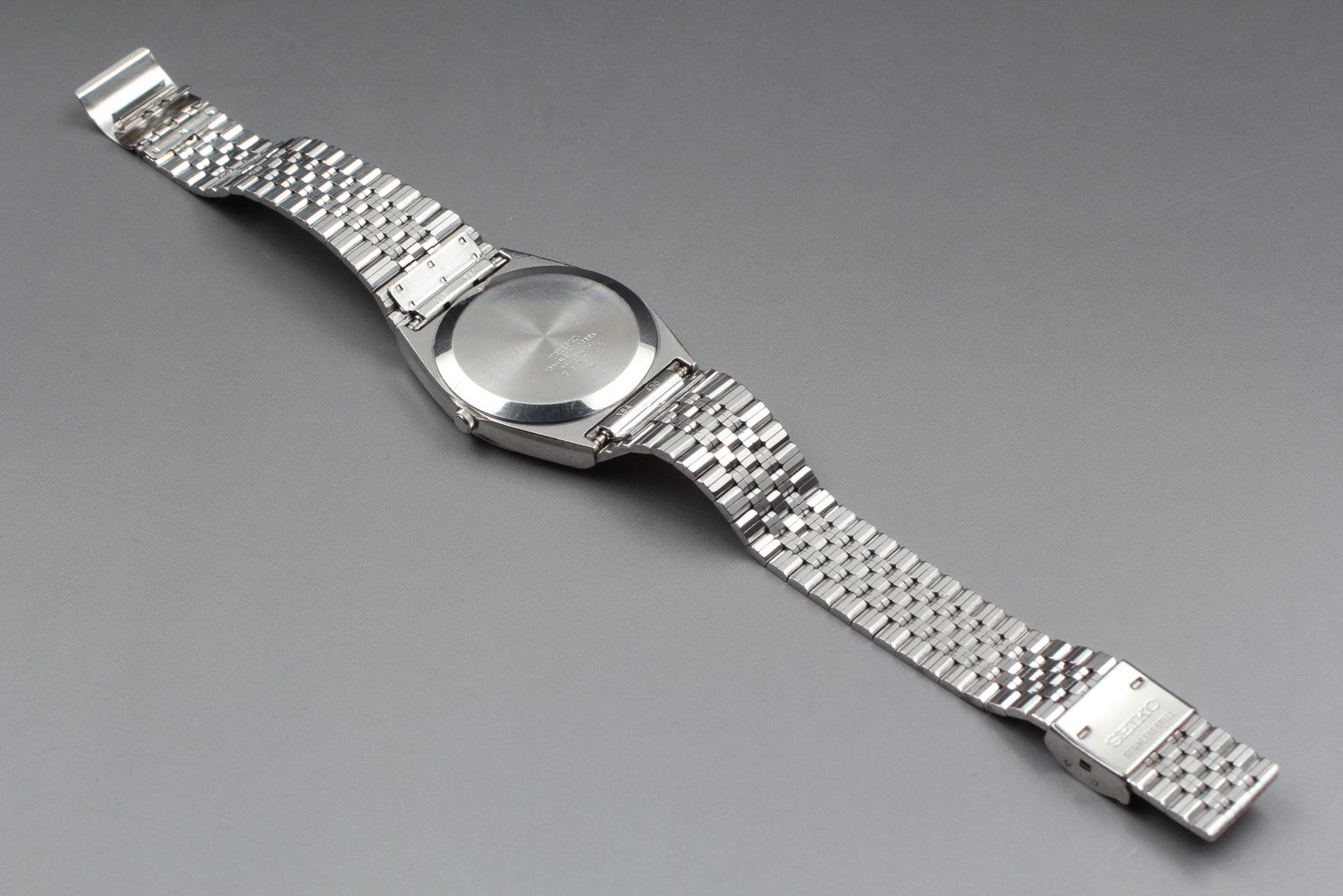 Vintage 1977 [Exc+5] Seiko Emblem 4122-5020 34mm Silver Dial Quartz Men's Watch