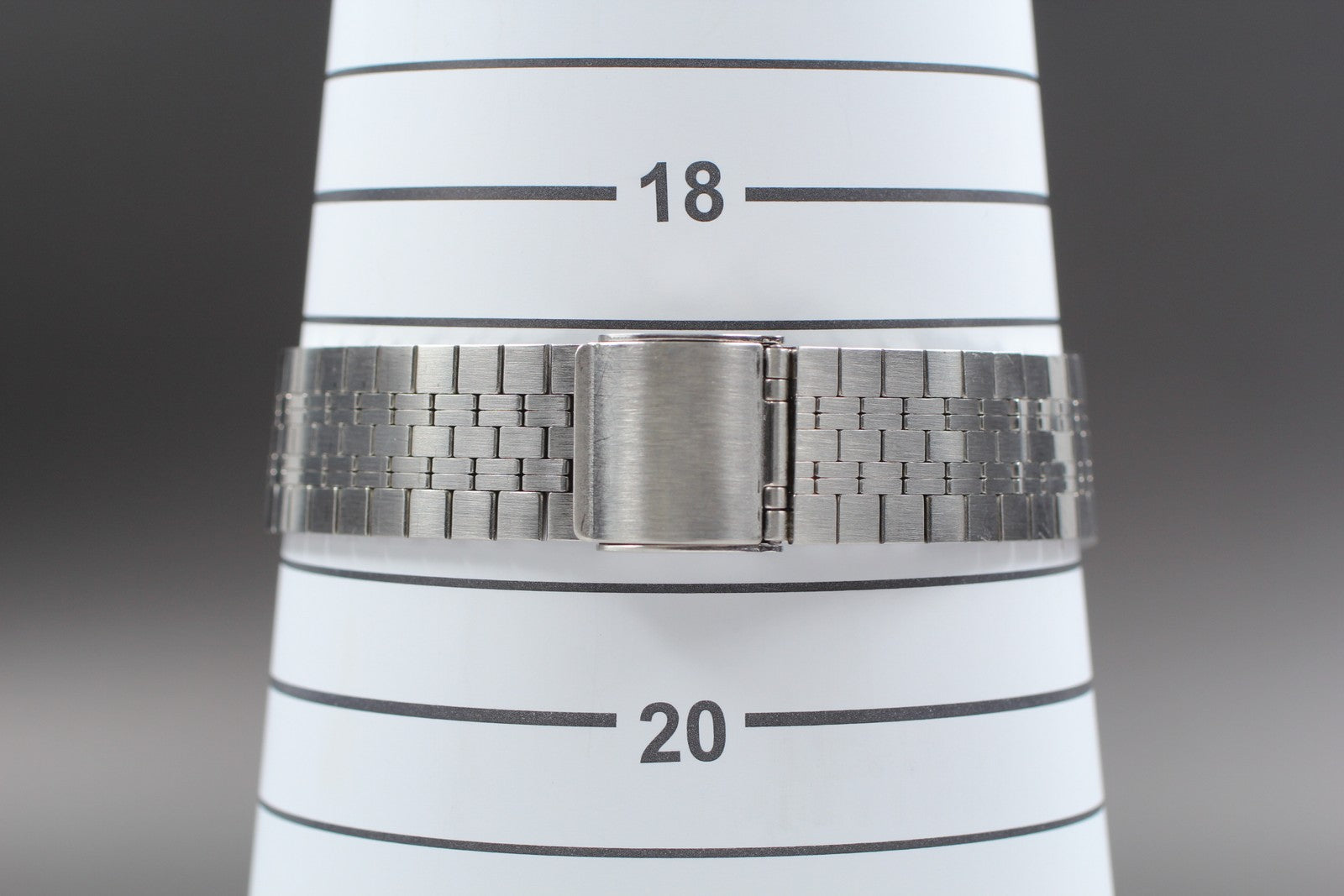 Vintage 1977 [Exc+5] Seiko Emblem 4122-5020 34mm Silver Dial Quartz Men's Watch