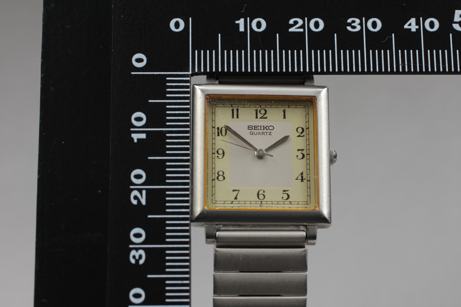 Vintage 1984 [Exc+5] Seiko 7321-5540 24mm Quartz Silver Dial Tank Women's Watch