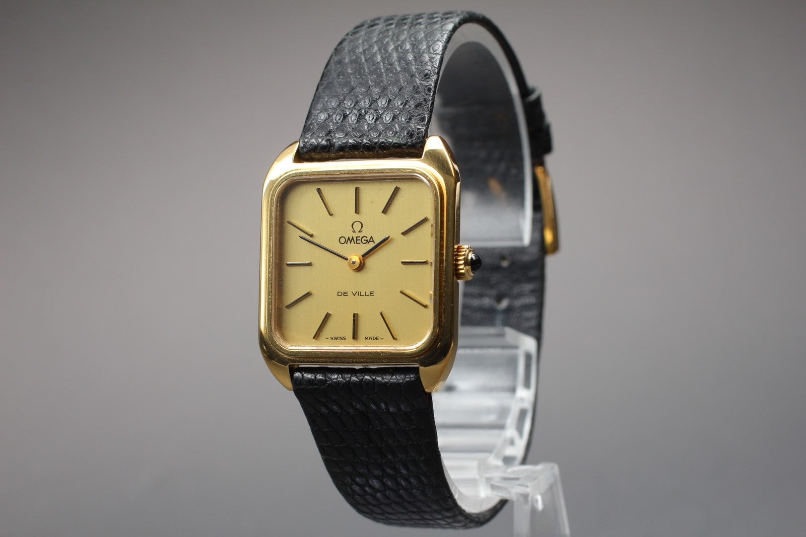Vintage 1975 [Near MINT / Box] Omega De Ville Cal.625 Manual Gold Tank Women's