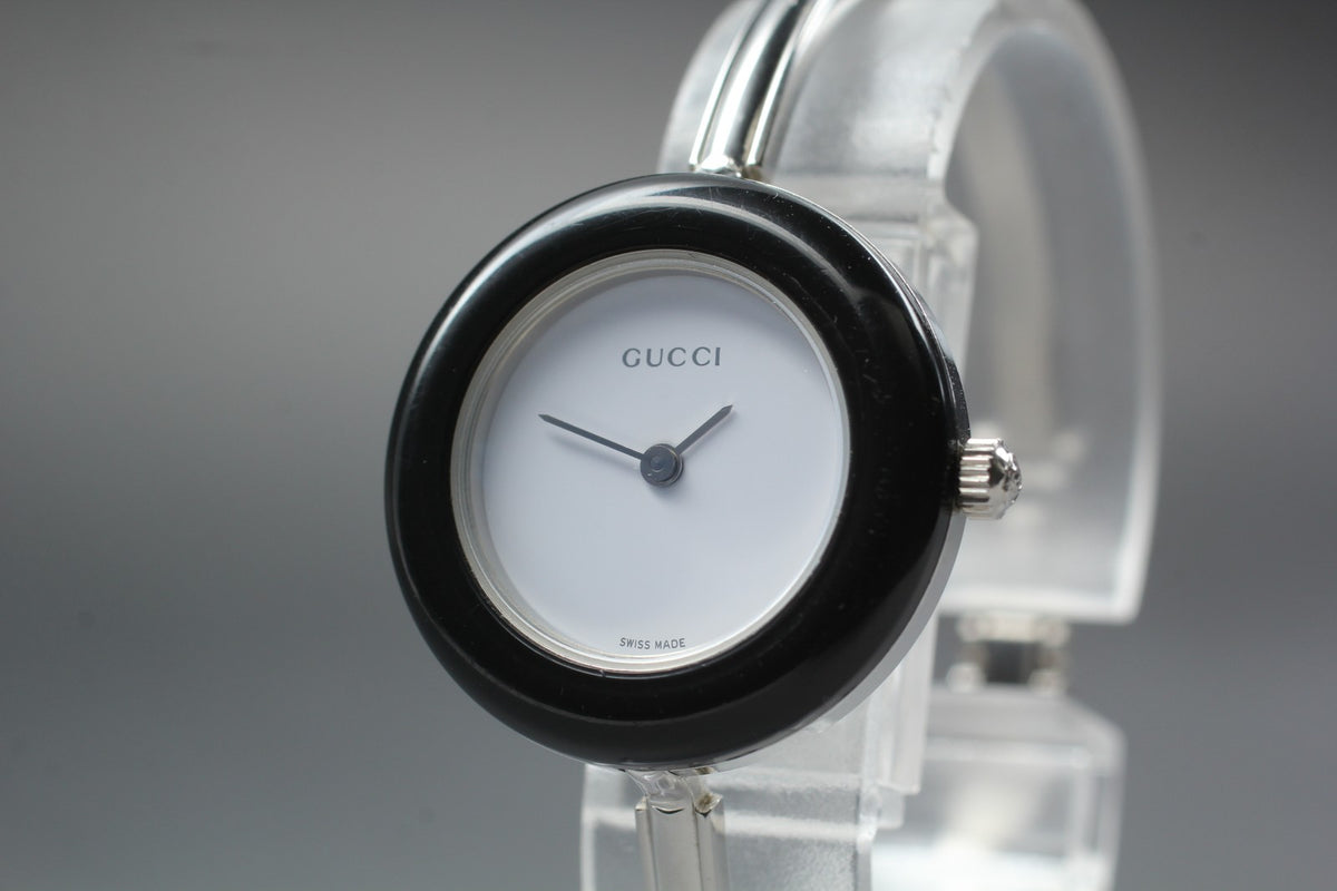 Near MINT Vintage Gucci Change Bezel 11/12.2L 26mm Quartz White Dial Women's