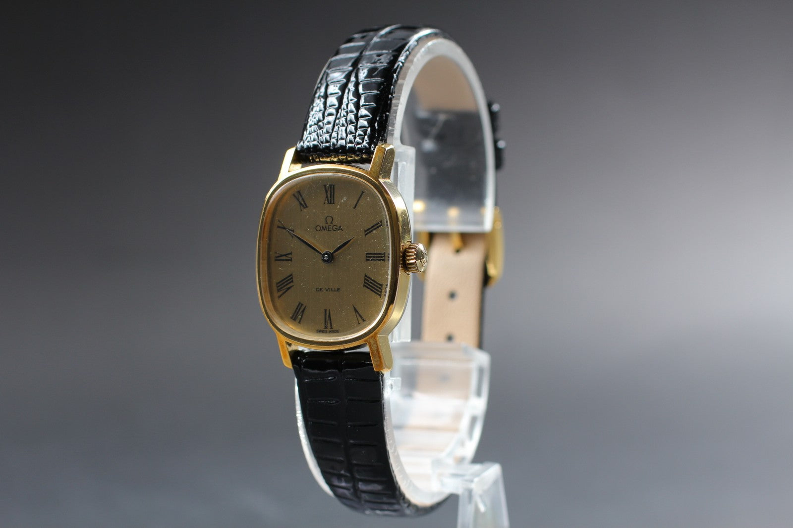 Vintage 1975 [Near MINT] Omega De Ville 511.0509 21mm Manual Gold Roman Women's