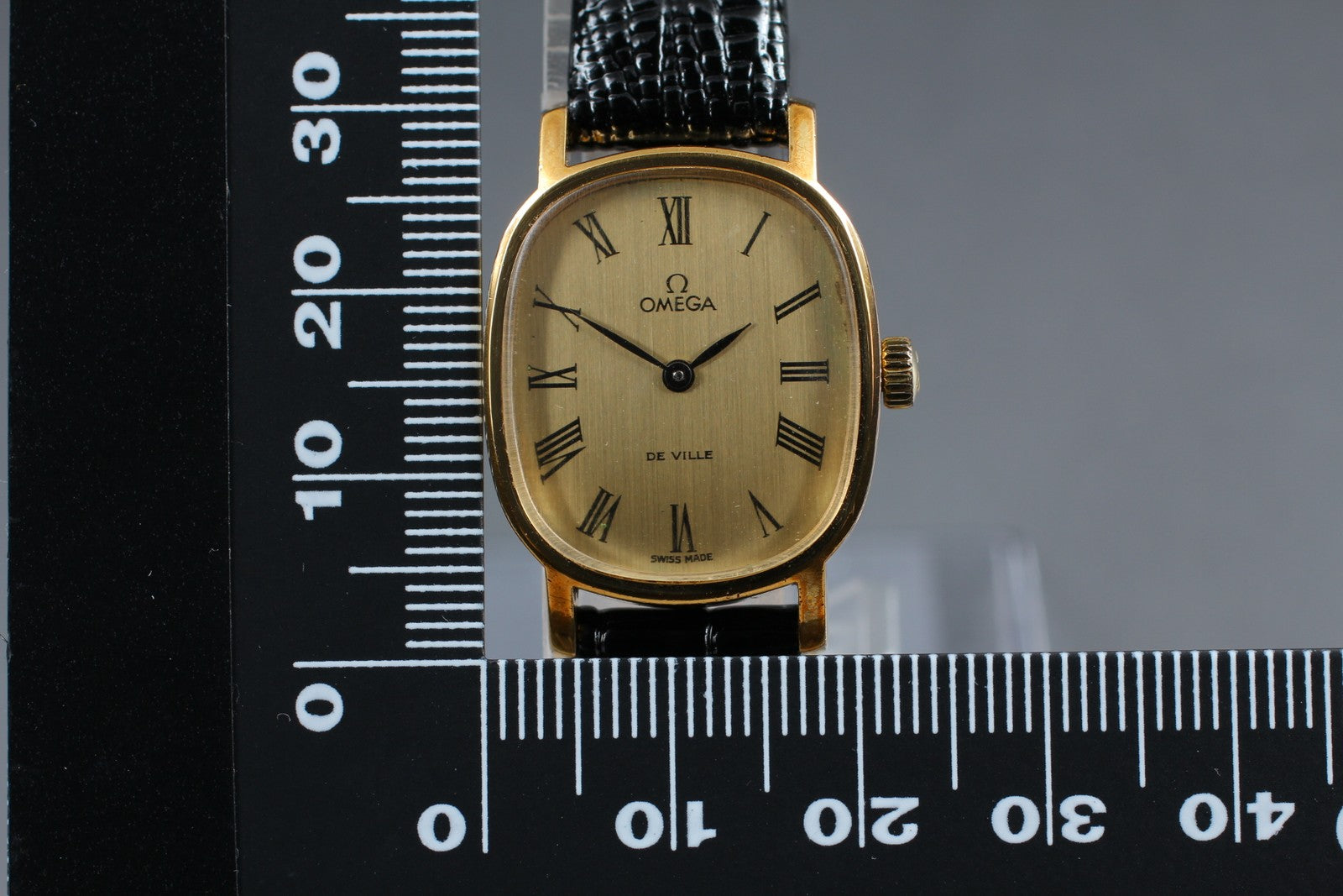 Vintage 1975 [Near MINT] Omega De Ville 511.0509 21mm Manual Gold Roman Women's