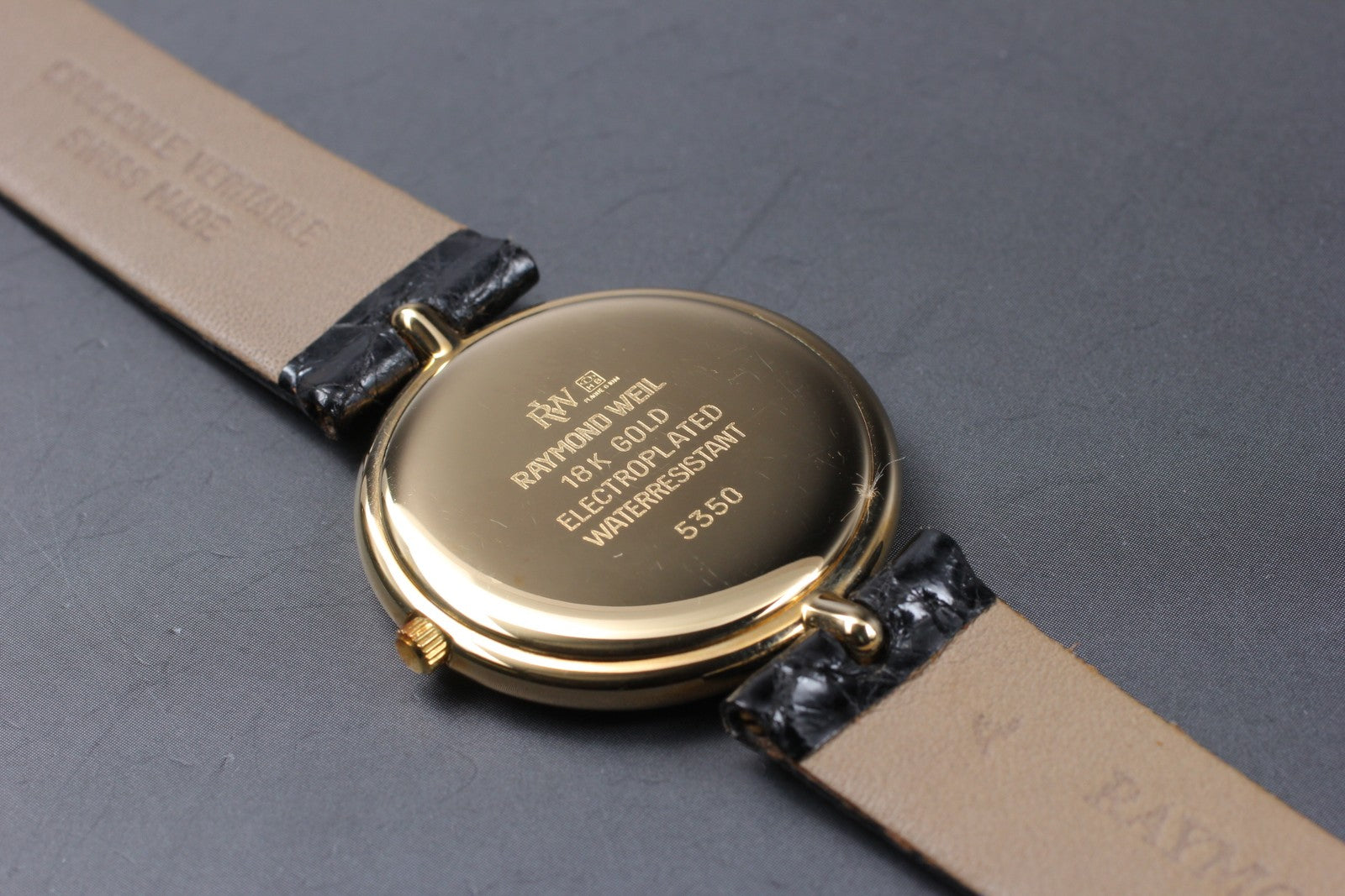 Near MINT Vintage Raymond Weil Geneve 5350 30mm Quartz Gold Dial Unisex Watch