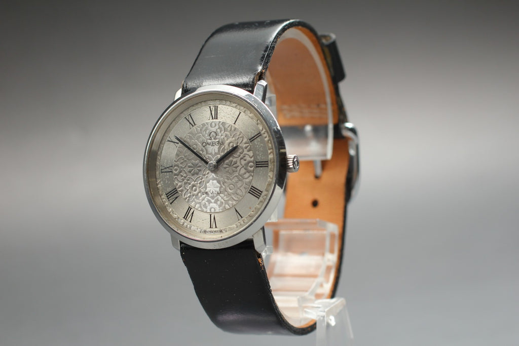 Vintage 1971 [Near MINT] Omega De Ville 111.0107 Manual Silver Floral Dial Men's
