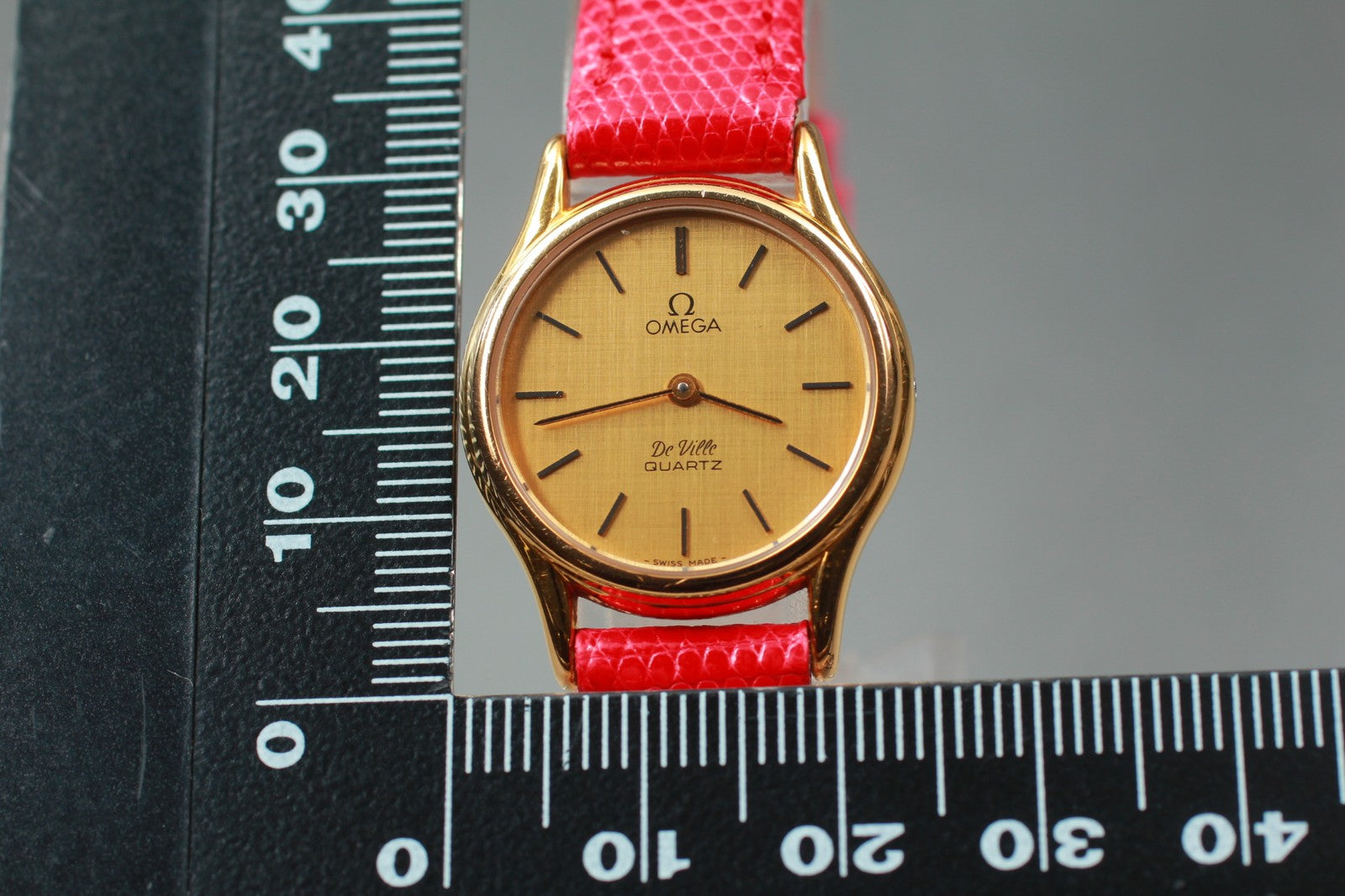 Vintage 1980 [Near MINT] Omega De Ville 591.0094 24mm Quartz Gold Dial Women's