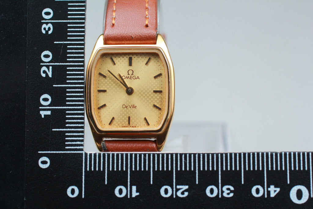 Vintage 1982 [Near MINT] Omega De Ville 591.0247 20mm Gold Dial Quartz Women's