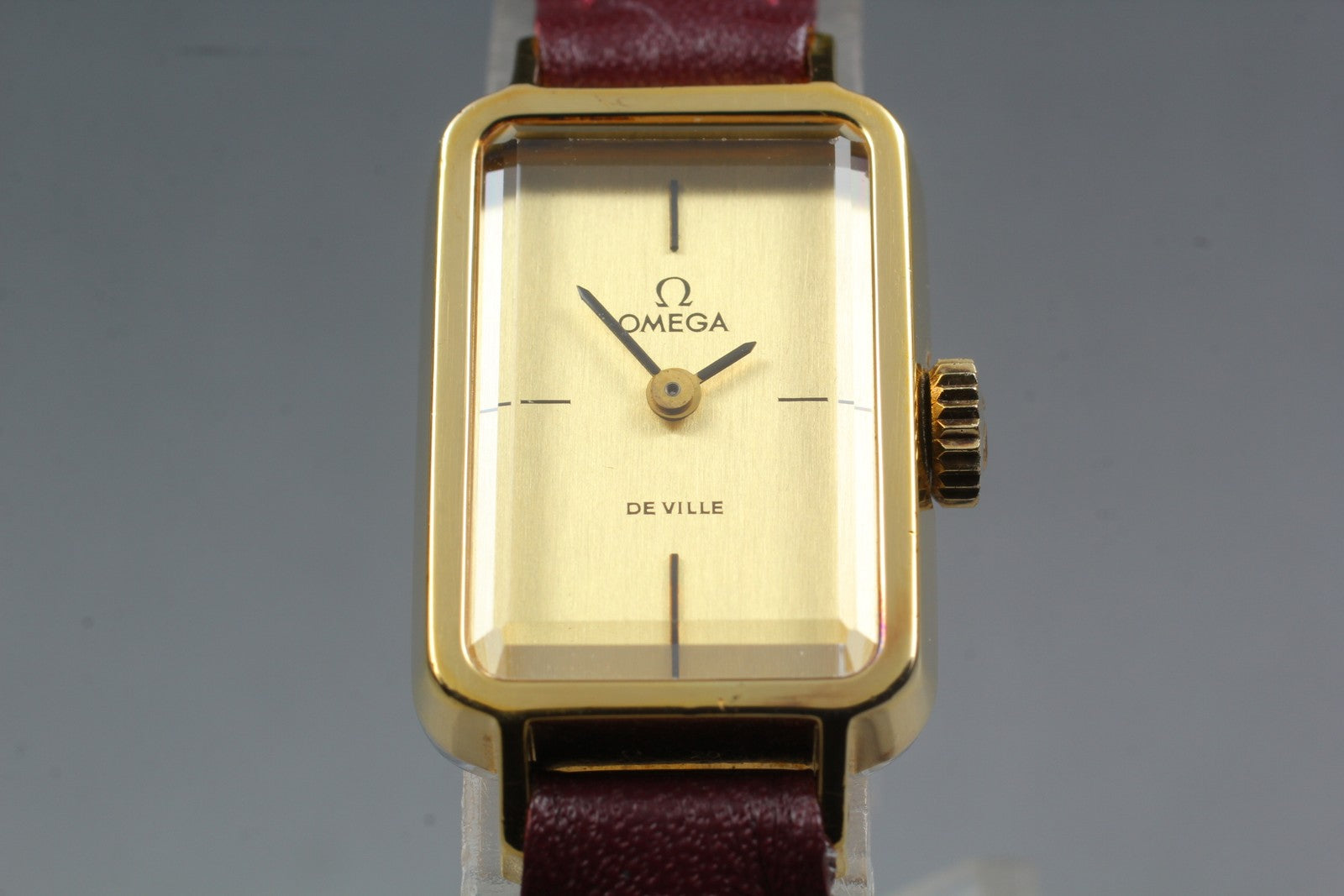 Vintage 1973 [Near MINT] Omega De Ville 511.0374 17mm Manual Wind Gold Women's