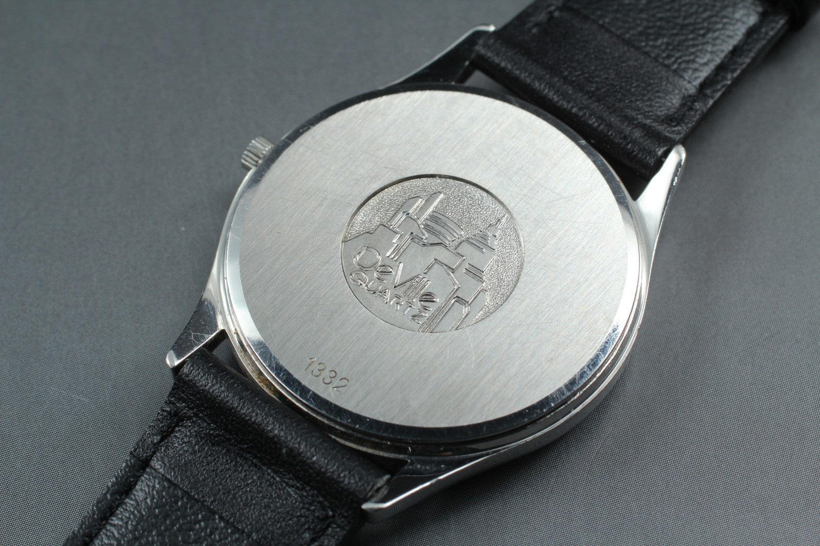 Vintage 1980 [Near MINT] Omega De Ville 196.0205 33mm Quartz Silver Dial Men's