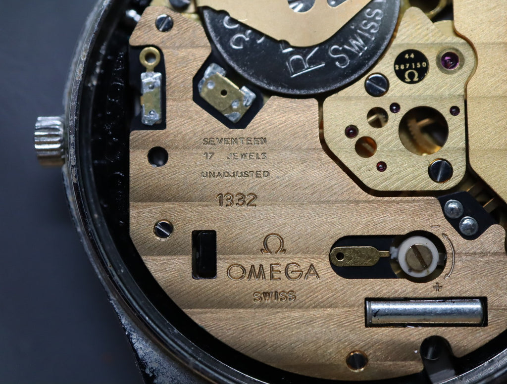 Vintage 1980 [Near MINT] Omega De Ville 196.0205 33mm Quartz Silver Dial Men's