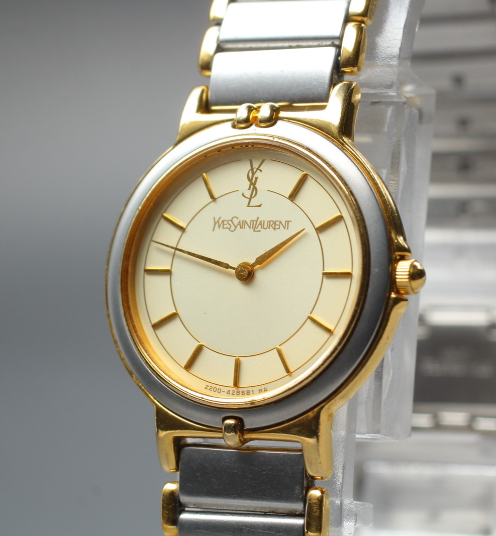 Near MINT Vintage Yves Saint Laurent 2200-228481 23mm Quartz Gold Dial Women's