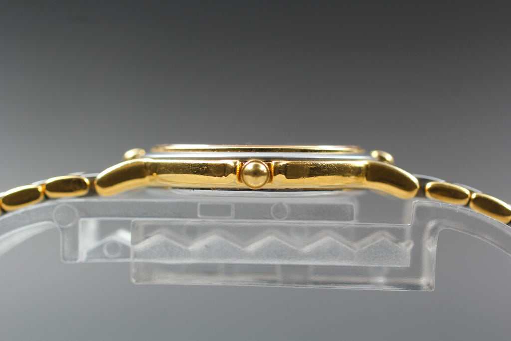 Near MINT Vintage Yves Saint Laurent 2200-228481 23mm Quartz Gold Dial Women's