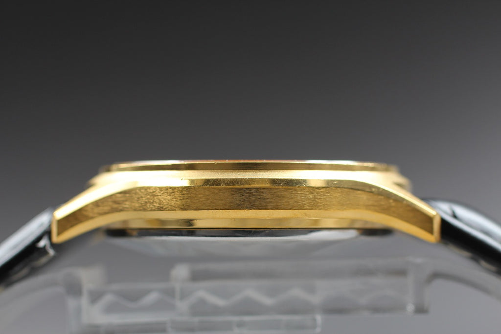 Vintage 1973 [Near MINT] Omega De Ville 192.0027 35mm Quartz Gold Dial Men's