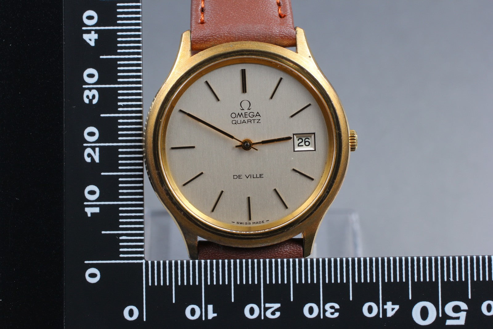 Vintage 1973 [Near MINT] Omega De Ville 192.0027 35mm Quartz Silver Dial Men's
