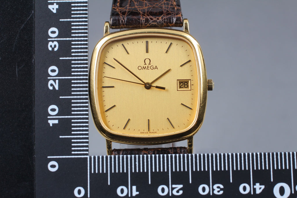 Vintage 1986 [Near MINT] Omega De Ville 196.0317 30mm Quartz Gold Dial Men's