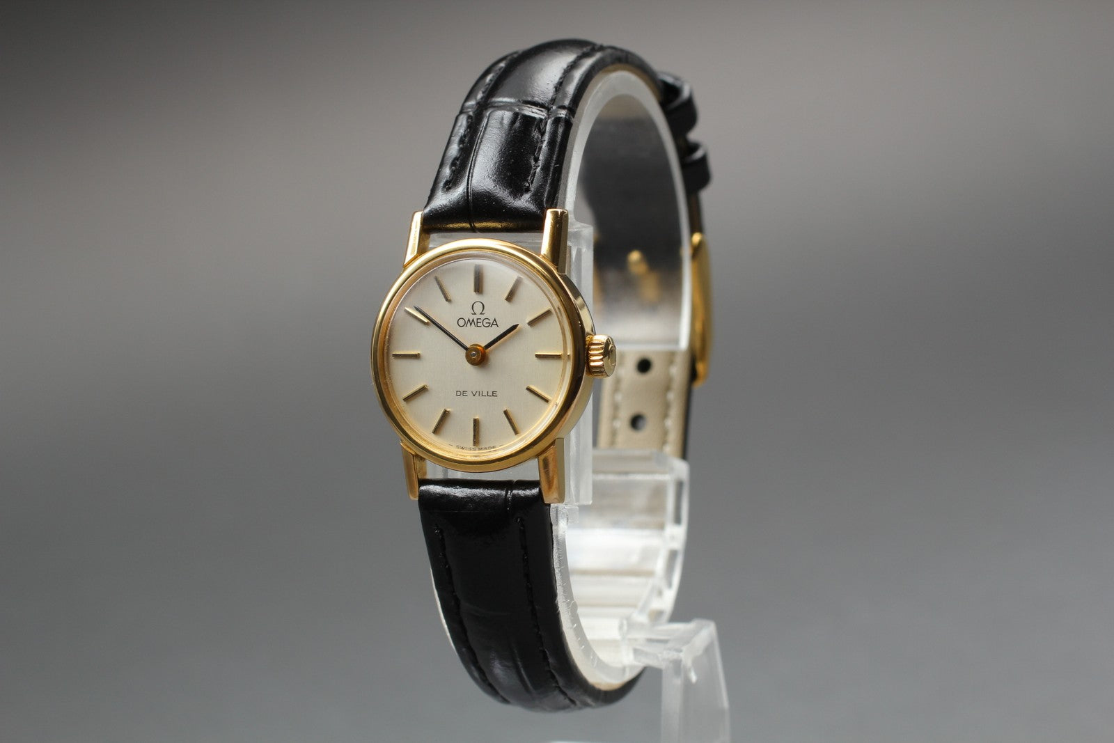 Vintage 1977 [Near MINT] Omega De Ville 511.0554 21mm Manual Silver Dial Women's