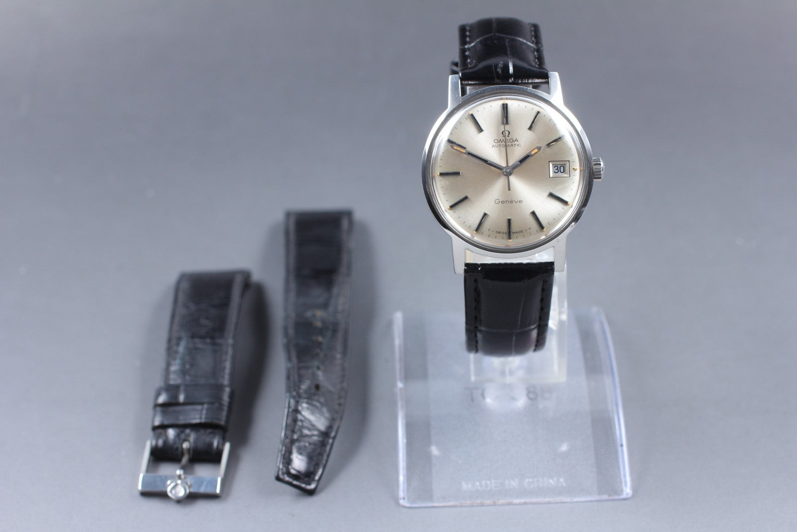 Vintage 1971 [Near MINT] Omega Geneve 166.070 35mm Automatic Silver Dial Men's
