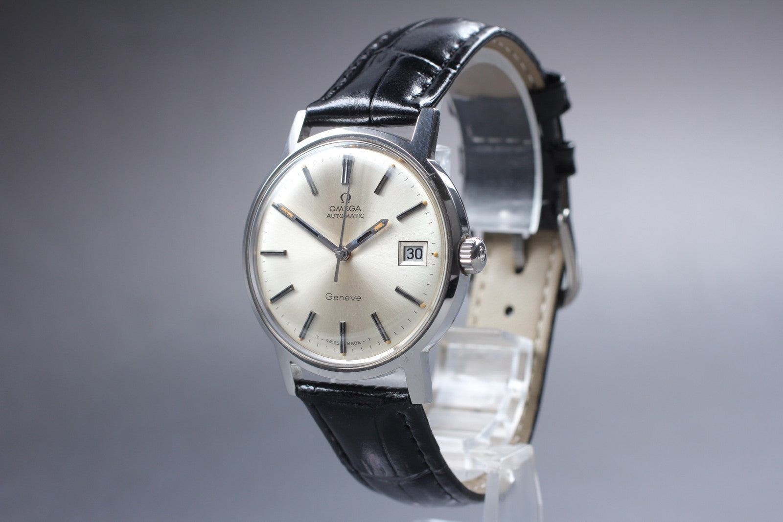 Vintage 1971 [Near MINT] Omega Geneve 166.070 35mm Automatic Silver Dial Men's