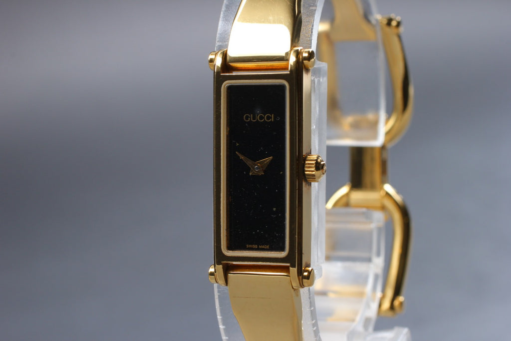 Near MINT Vintage Gucci 1500 12mm Quartz Black Dial Gold Women's From JAPAN