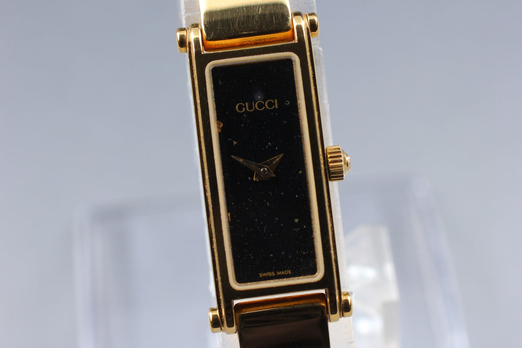 Near MINT Vintage Gucci 1500 12mm Quartz Black Dial Gold Women's From JAPAN