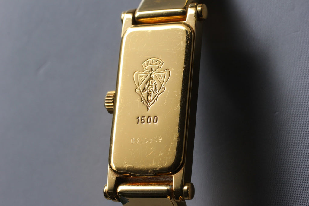 Near MINT Vintage Gucci 1500 12mm Quartz Black Dial Gold Women's From JAPAN