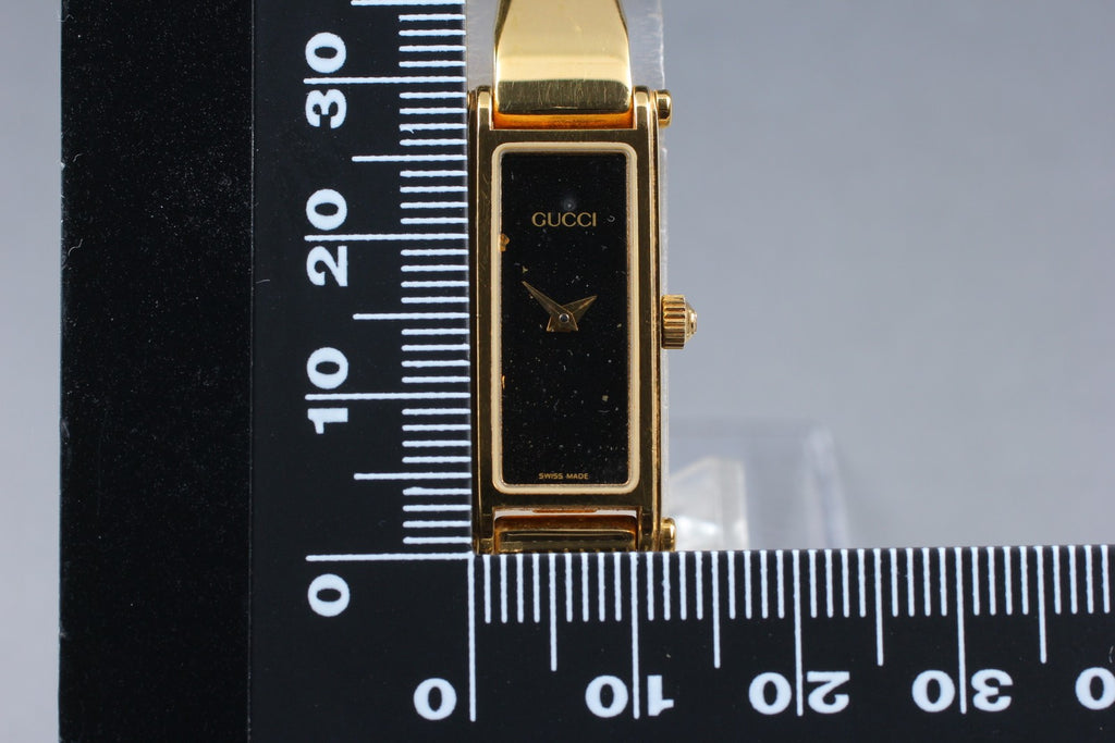 Near MINT Vintage Gucci 1500 12mm Quartz Black Dial Gold Women's From JAPAN