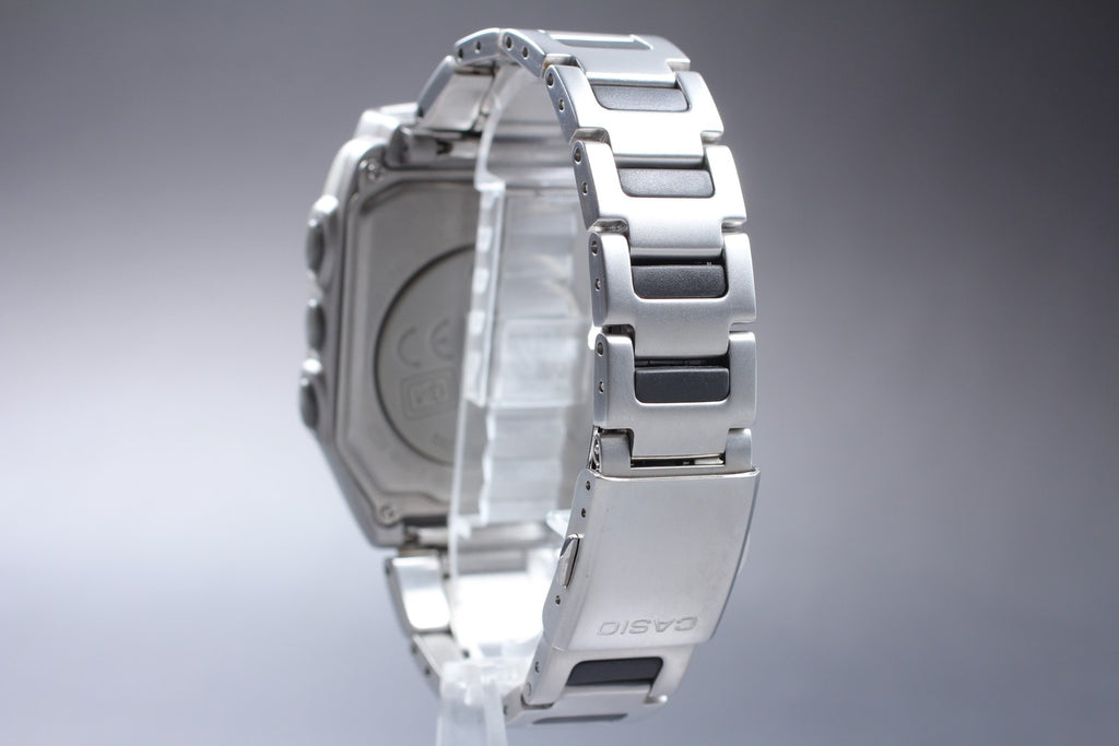 Tested [Near MINT] Vintage Casio Wrist Camera WQV-2 39mm Quartz Silver Men's