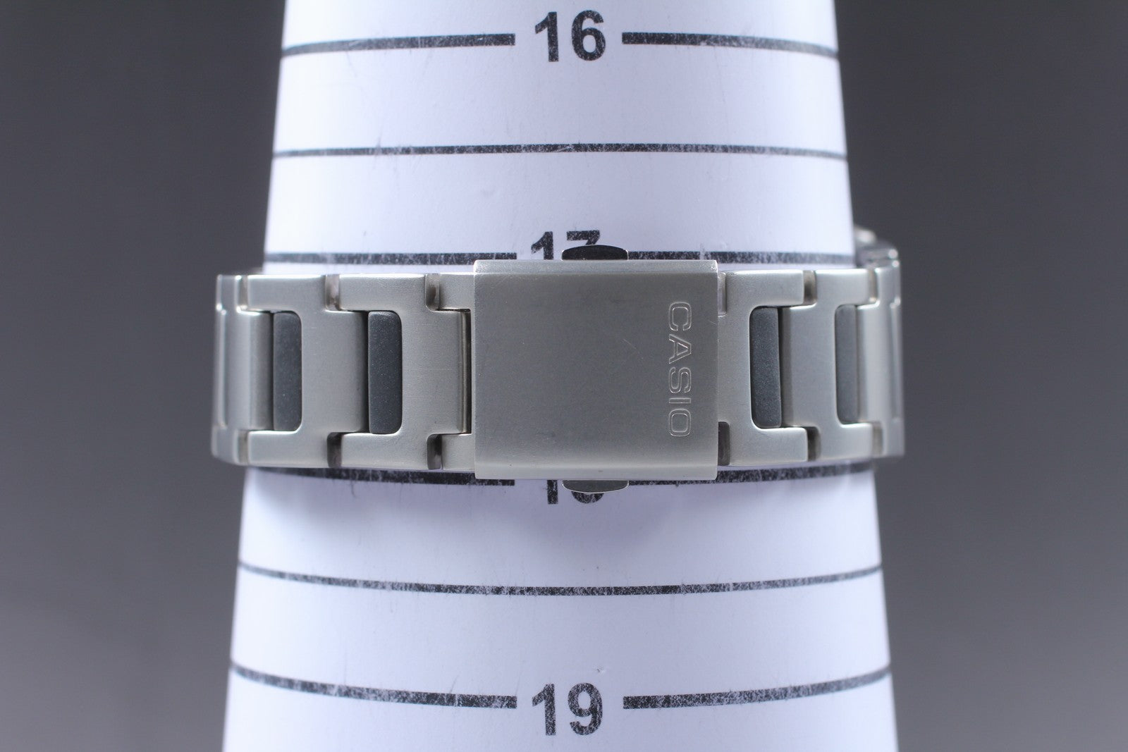 Tested [Near MINT] Vintage Casio Wrist Camera WQV-2 39mm Quartz Silver Men's