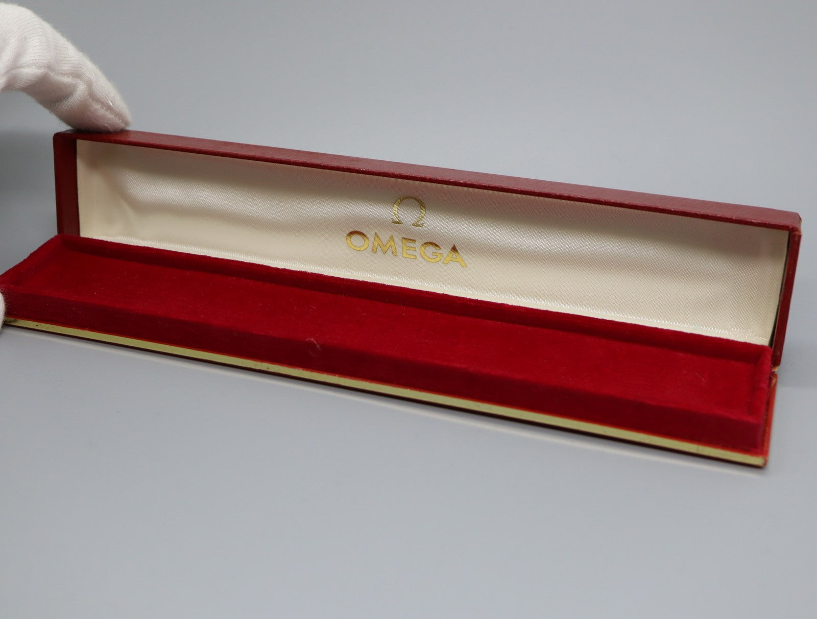 Near MINT Omega Vintage Red Watch Box Case Only for Women's From JAPAN #1299