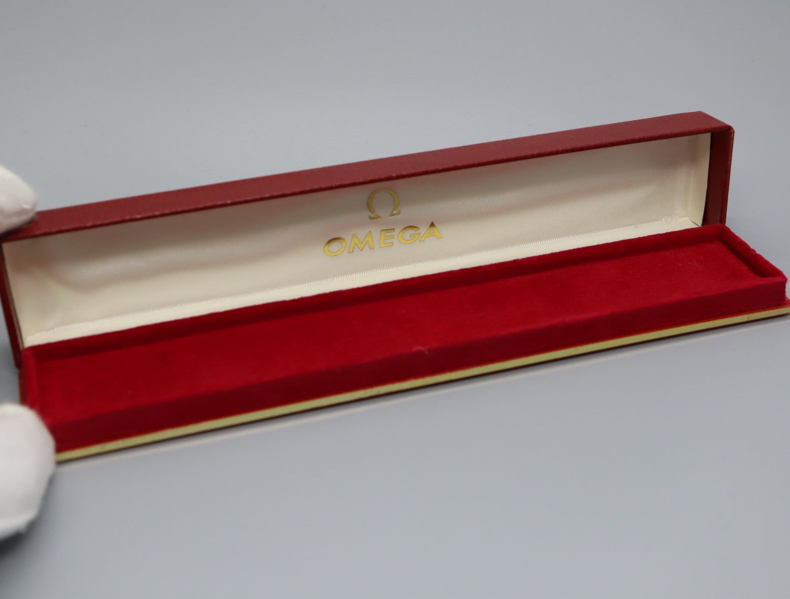 Near MINT Omega Vintage Red Watch Box Case Only for Women's From JAPAN #1299