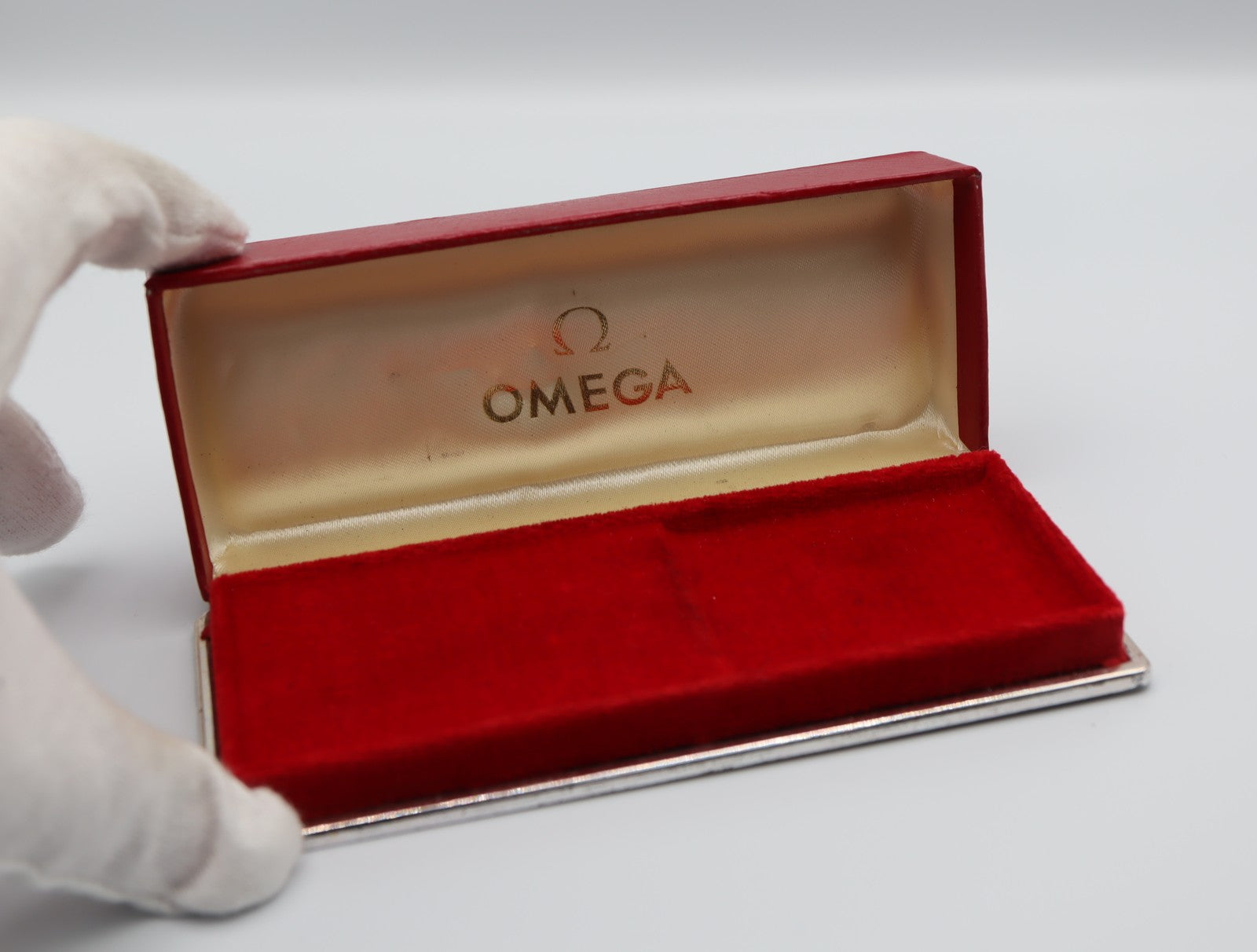 Near MINT Omega Vintage Red Watch Box Genuine Case Only From JAPAN #1359