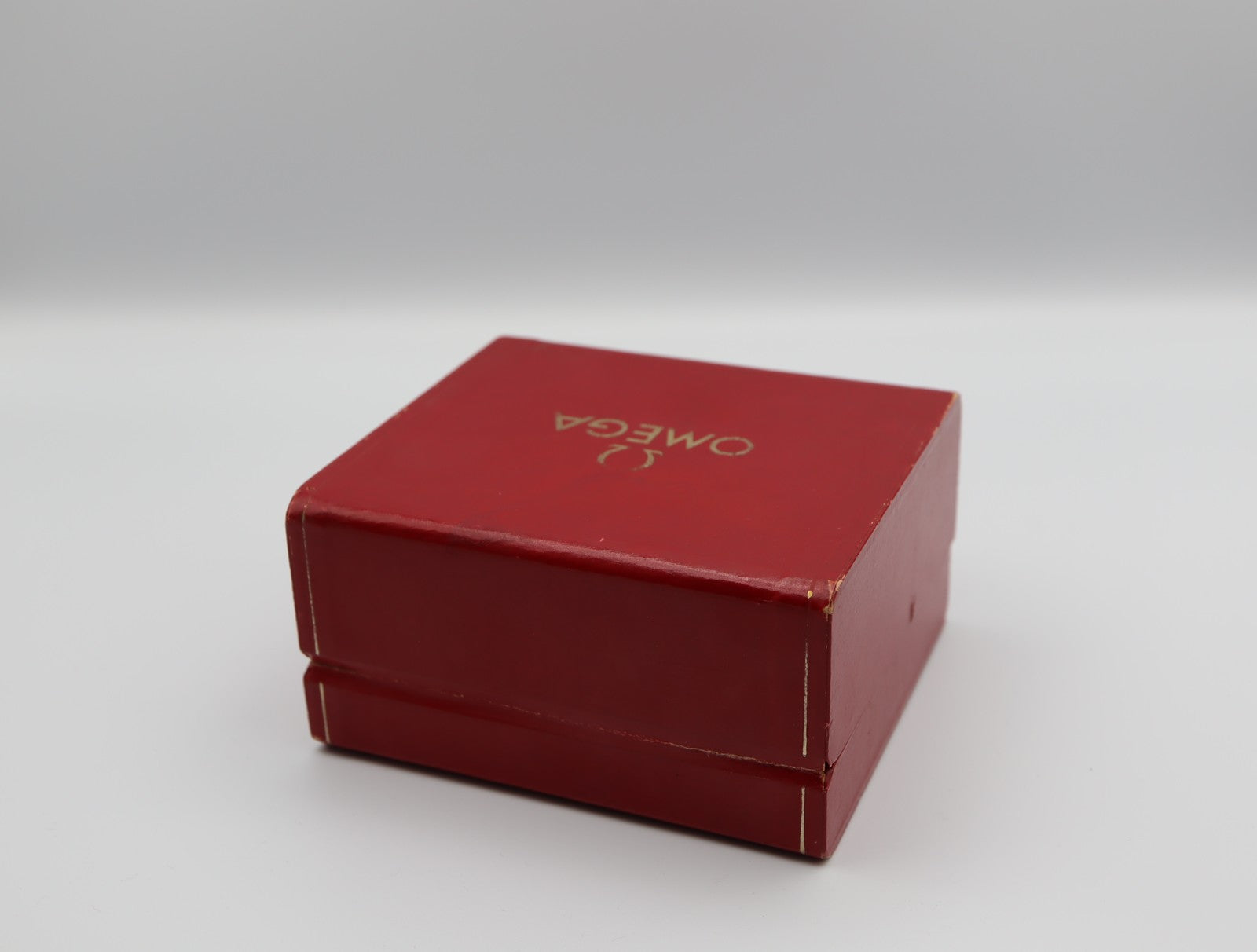 Near MINT Omega Vintage Red Watch Box Genuine Case Only From JAPAN #1368