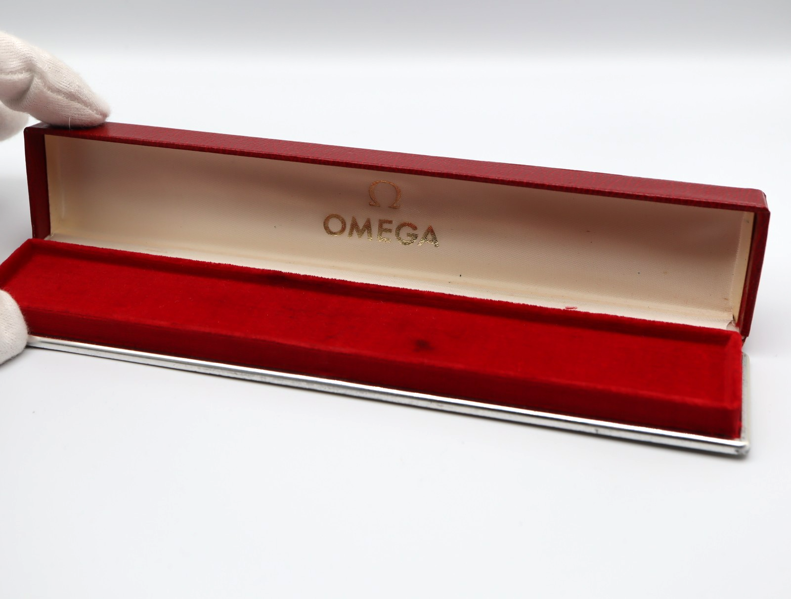 Near MINT Omega Vintage Red Watch Box Case Only for Women's JAPAN #1504