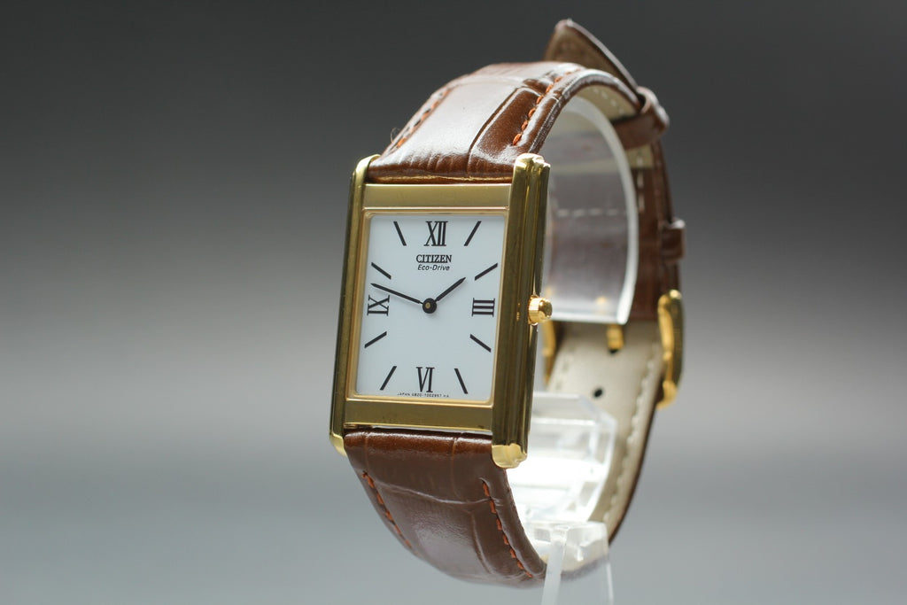 Near MINT Citizen Stiletto Eco-Drive G820-T001700 27mm Solar Roman Tank Men's