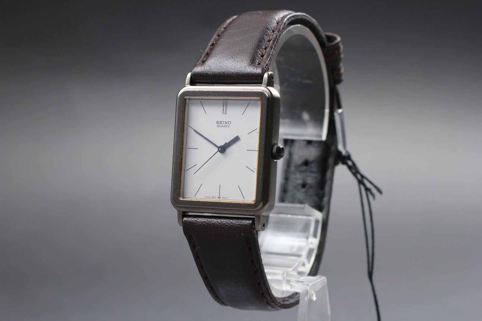 Vintage 1984 [NOS / Tag] Seiko Avenue 6531-5140 25mm Quartz White Roman Tank Men