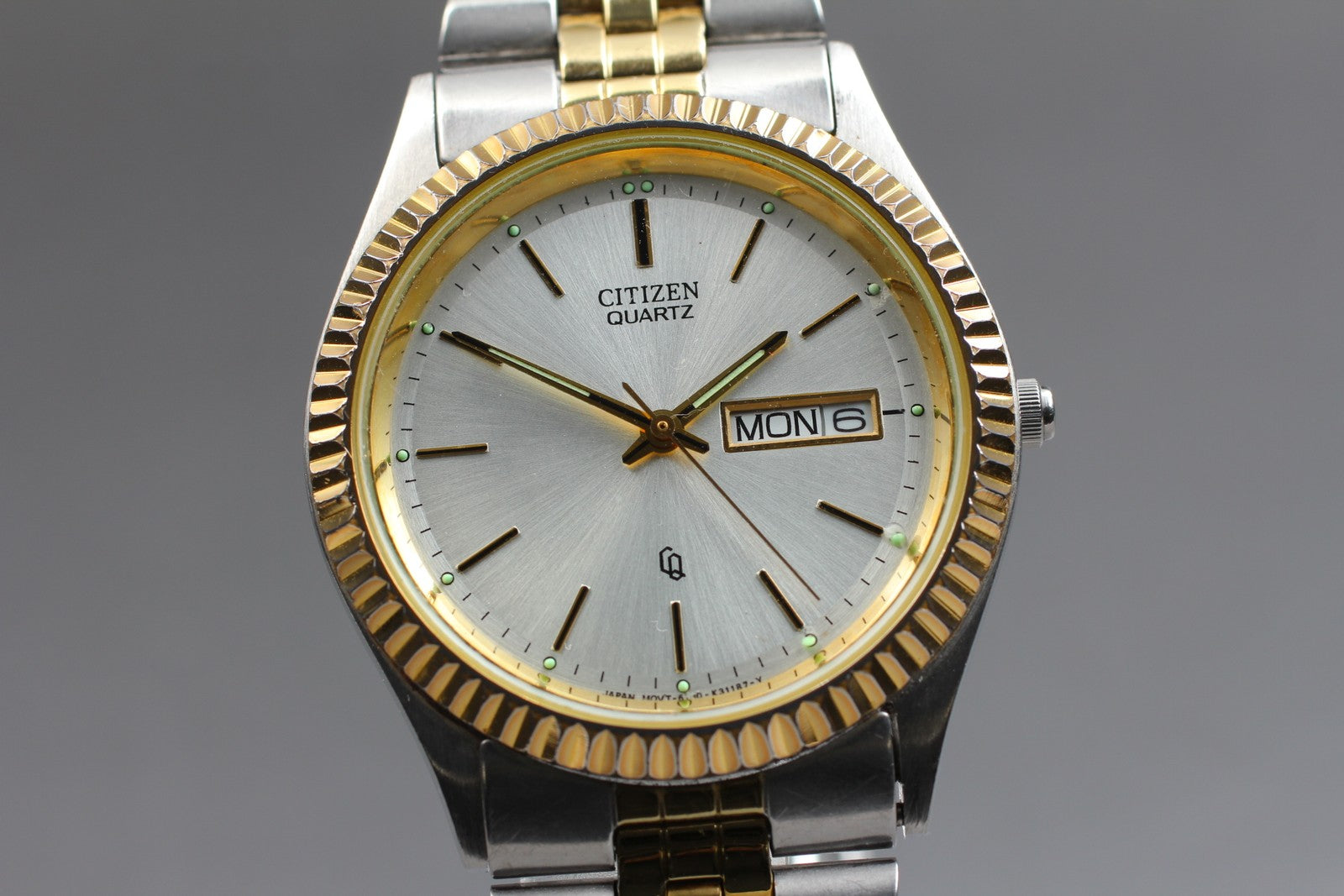 Exc+5 Vintage Citizen CQ President 6100-S96389 36mm Quartz Silver Dial Men's