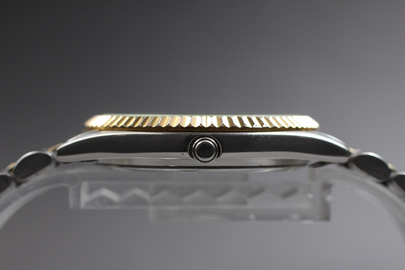 Exc+5 Vintage Citizen CQ President 6100-S96389 36mm Quartz Silver Dial Men's