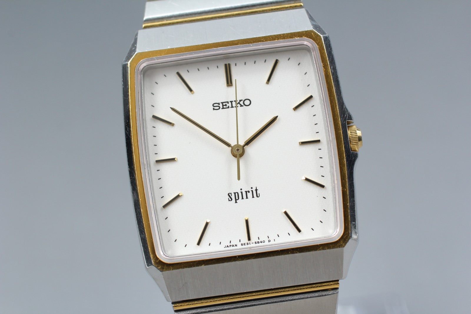 Vintage 1991 [Near MINT] Seiko Spirit 5E31-5A70 29mm Quartz White Dial Men's