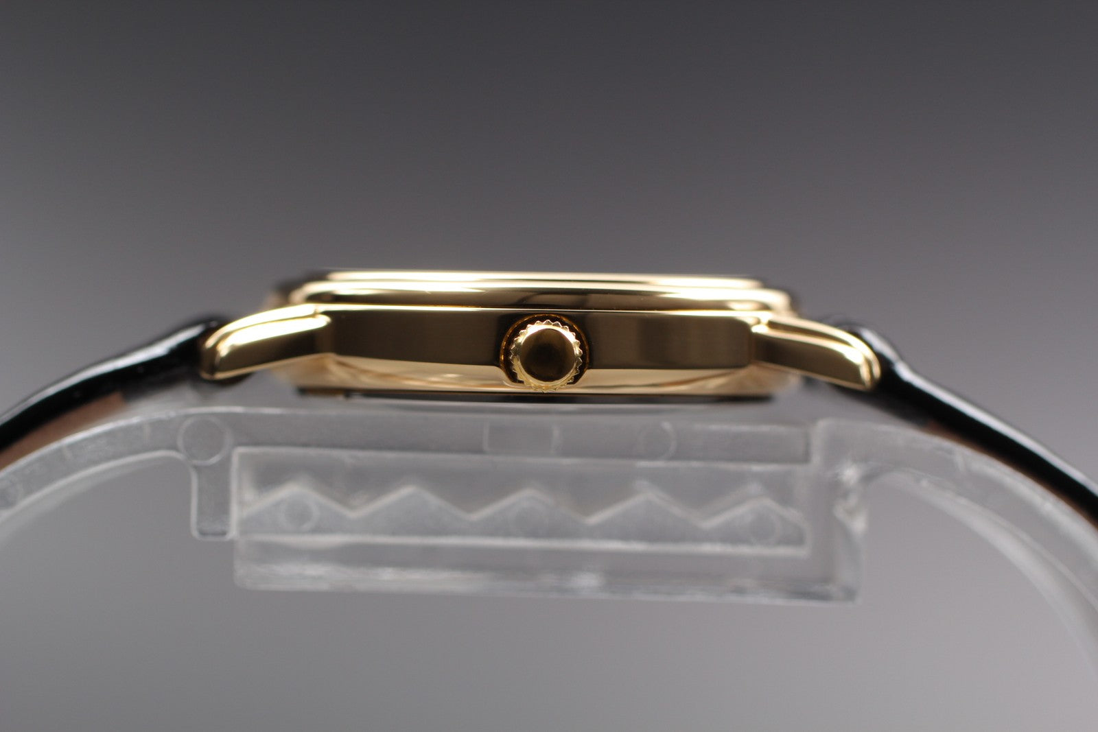 MINT / BOX Vintage Raymond Weil Geneve 5332 24mm Quartz Black Roman Dial Women's