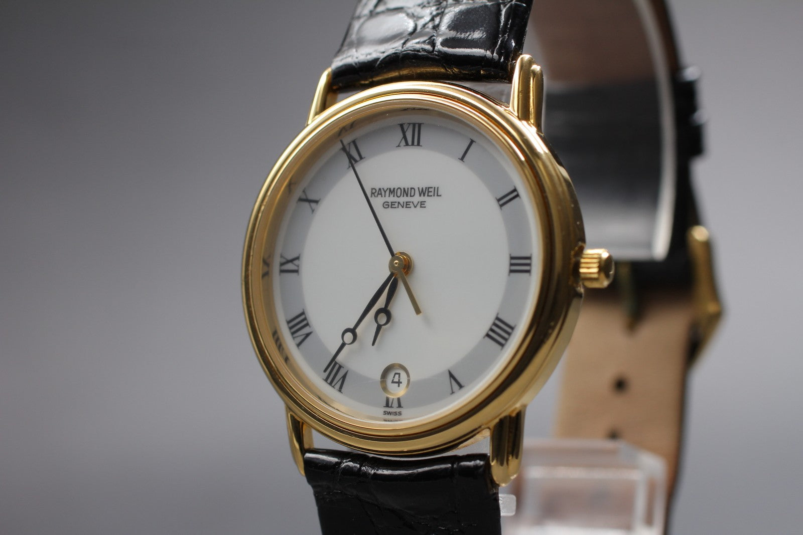 Exc+5 Vintage Raymond Weil Geneve 5532 & 5332 Quartz White Roman Dial Pair Watch