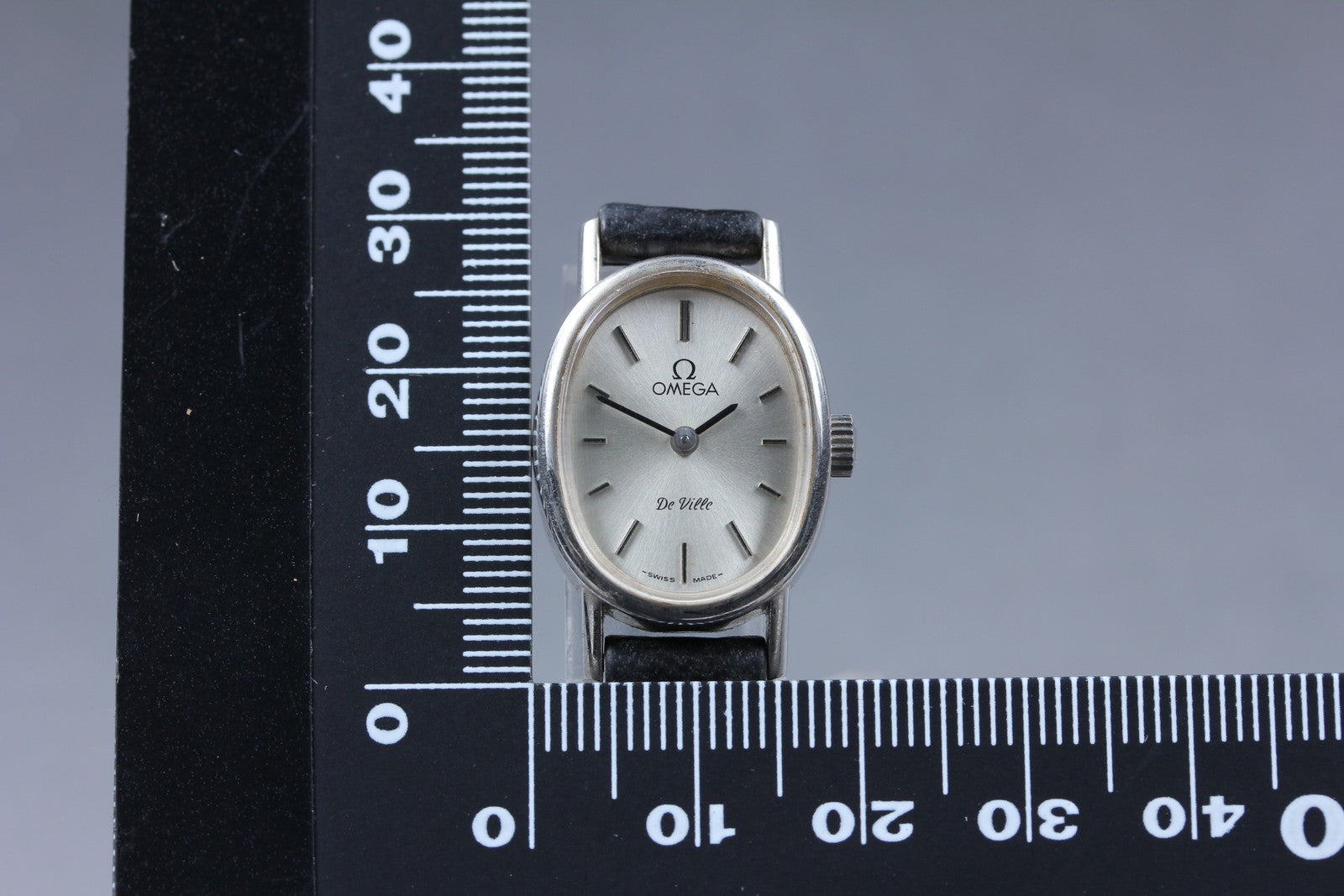 Vintage 1979 [Near MINT / Box] Omega De Ville 511.0553 18mm Manual Silver Women