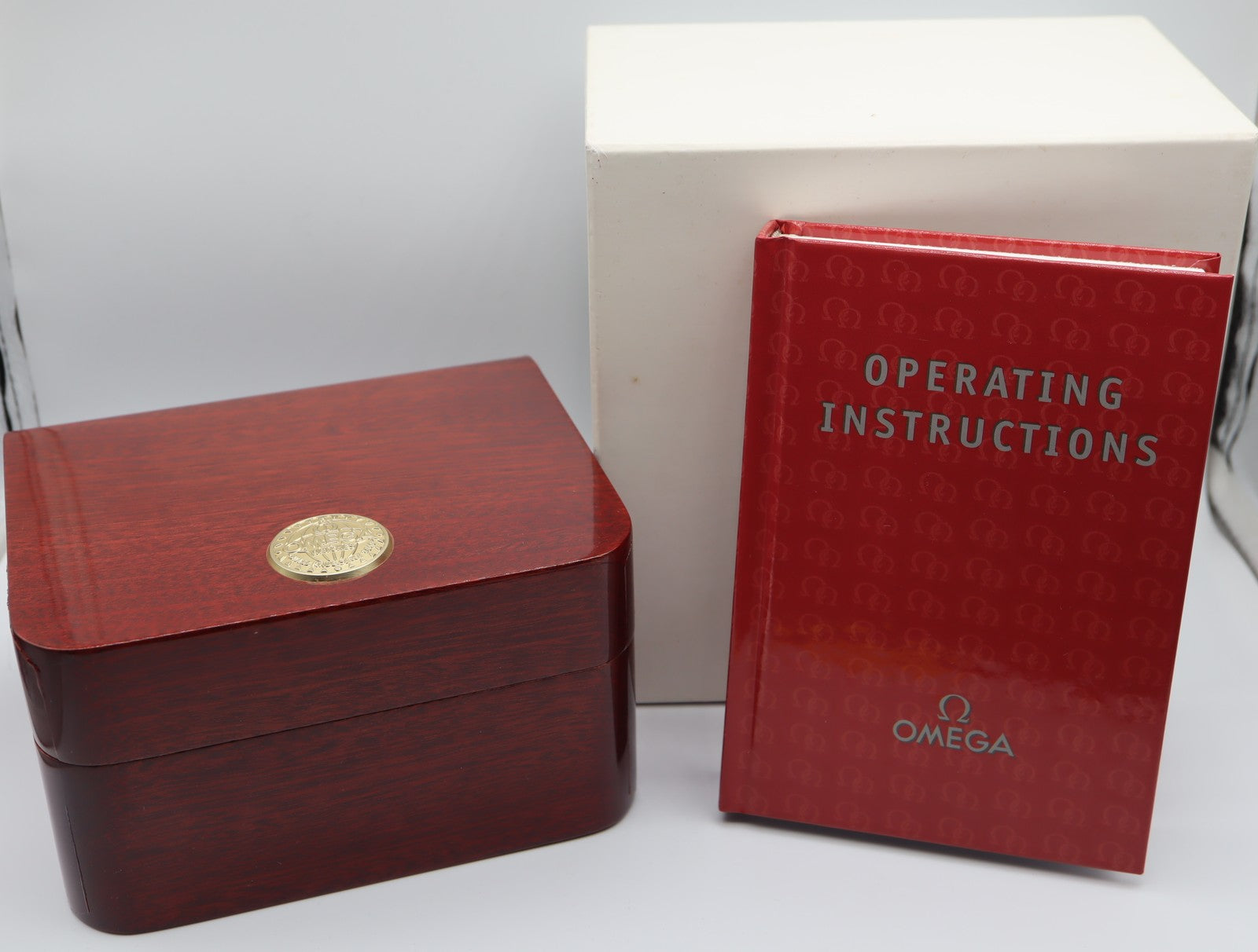 Near MINT Omega Vintage Wooden Watch Box Genuine Case Only From JAPAN #1525