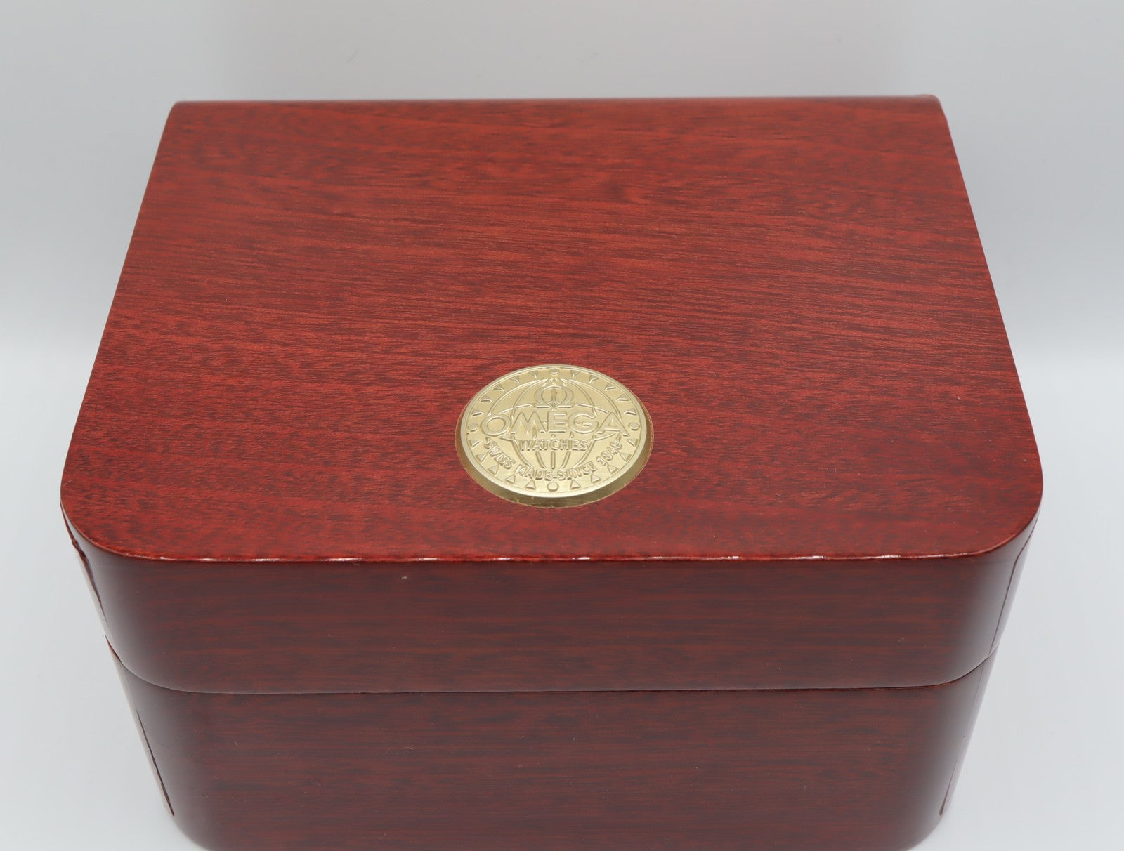 Near MINT Omega Vintage Wooden Watch Box Genuine Case Only From JAPAN #1525