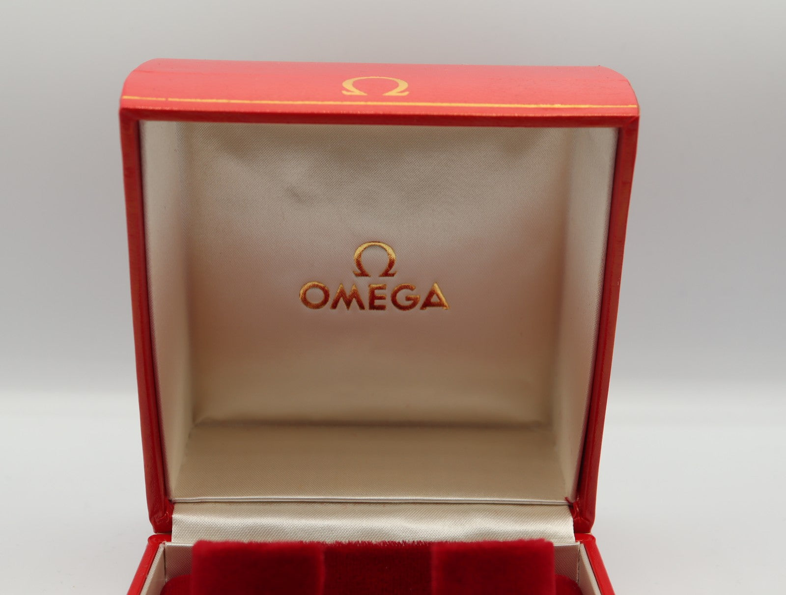 Near MINT Omega Vintage Red Watch Box Genuine Case Only From JAPAN #1535