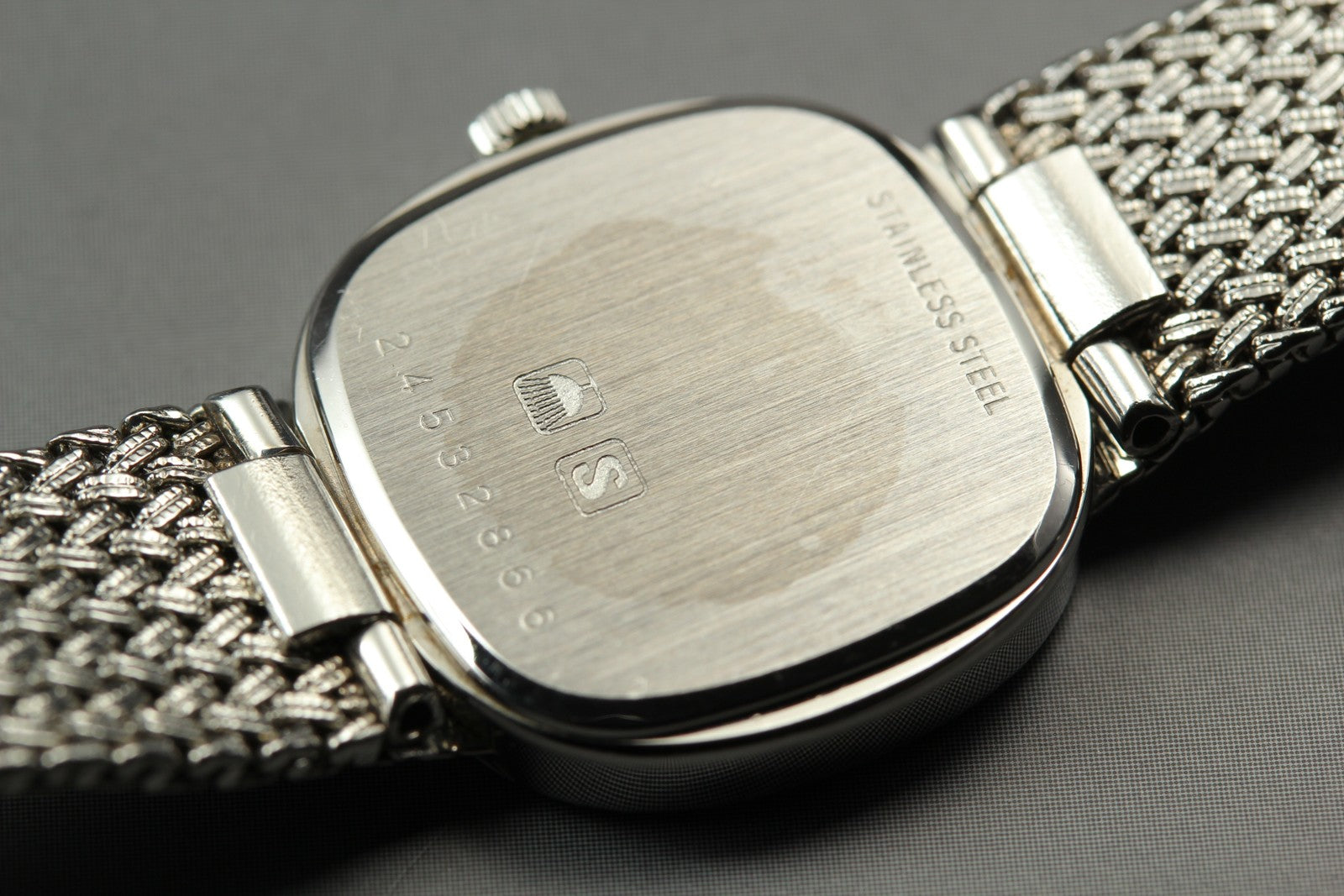 Near MINT Vintage Longines 963 3345 21mm Quartz L.963.4 Silver Dial Women's