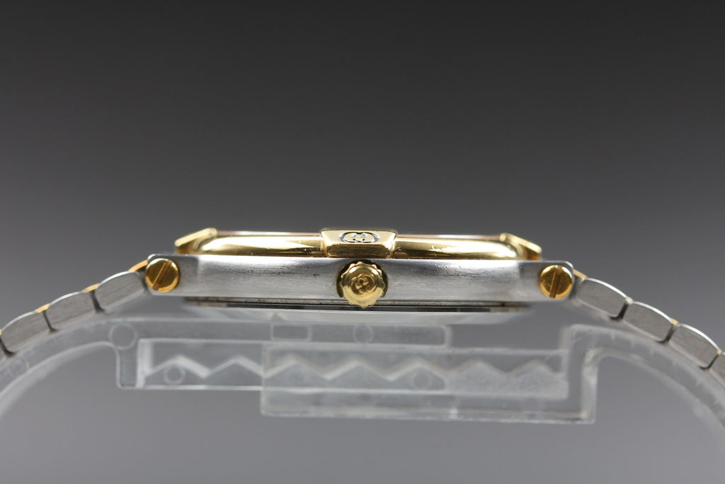 Near MINT / BOX Vintage Gucci 9000M 32mm Quartz Off White Dial Men's From JAPAN