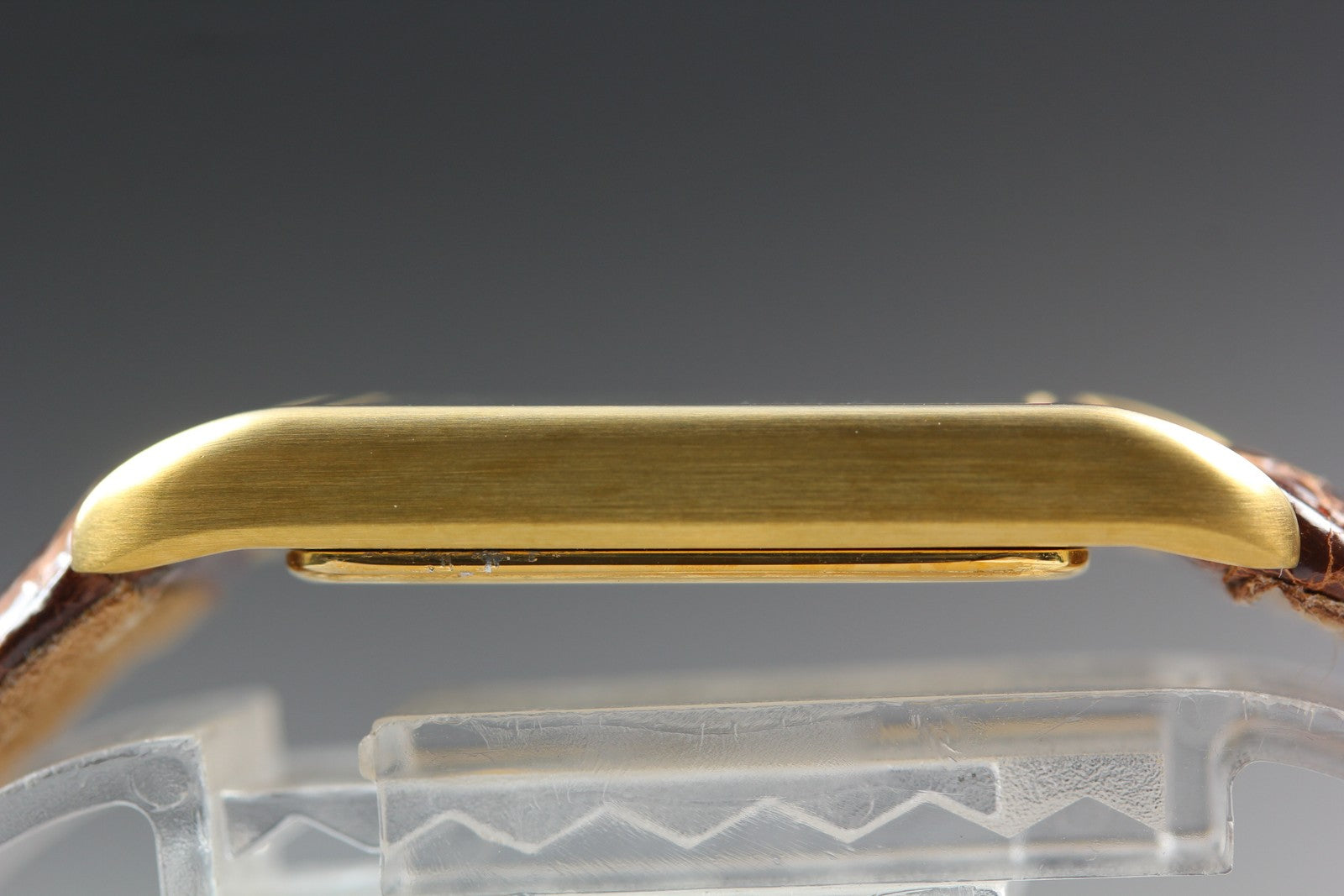 Near MINT Vintage Yves Saint Laurent 4625-E68176 23mm Quartz Roman Tank Unisex