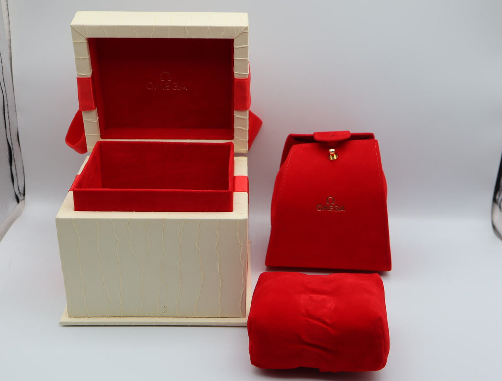 Near MINT Omega Red Ribbon White Watch Box Genuine Case Only From JAPAN #1524